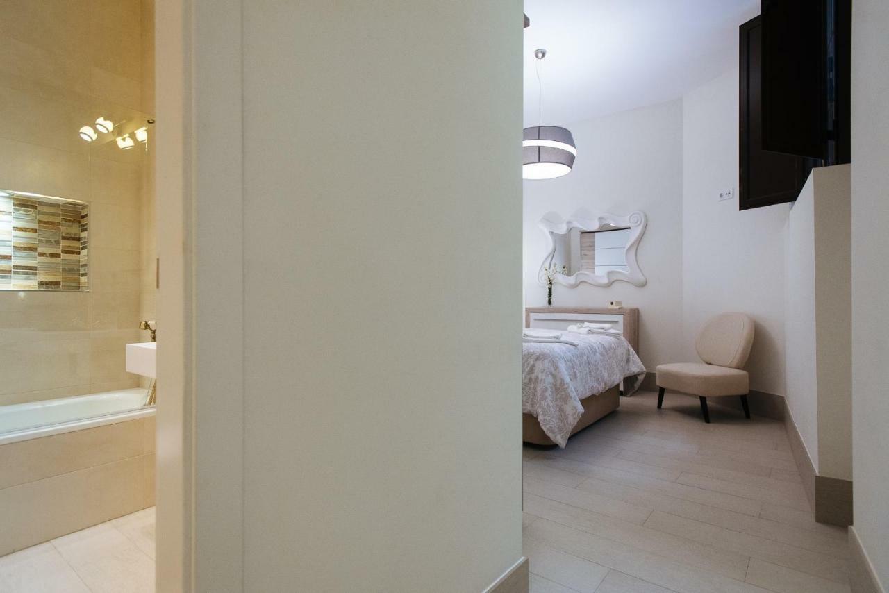 Luxury Apartment Penuelas Free Parking Sevilla Exterior foto