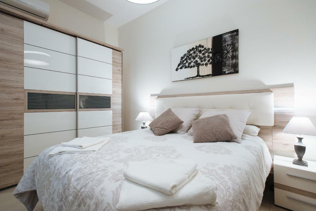 Luxury Apartment Penuelas Free Parking Sevilla Exterior foto